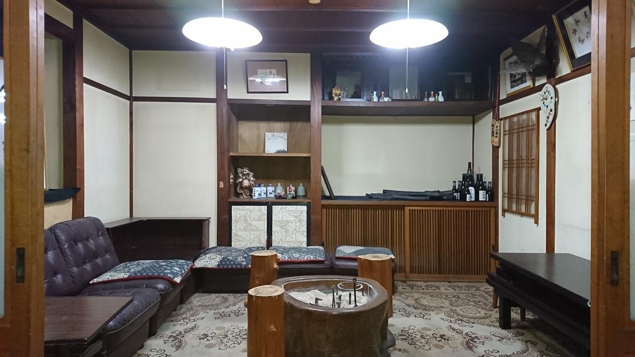 柏屋旅館＜シェアハウス&ゲストハウス＞ Saku Buitenkant foto