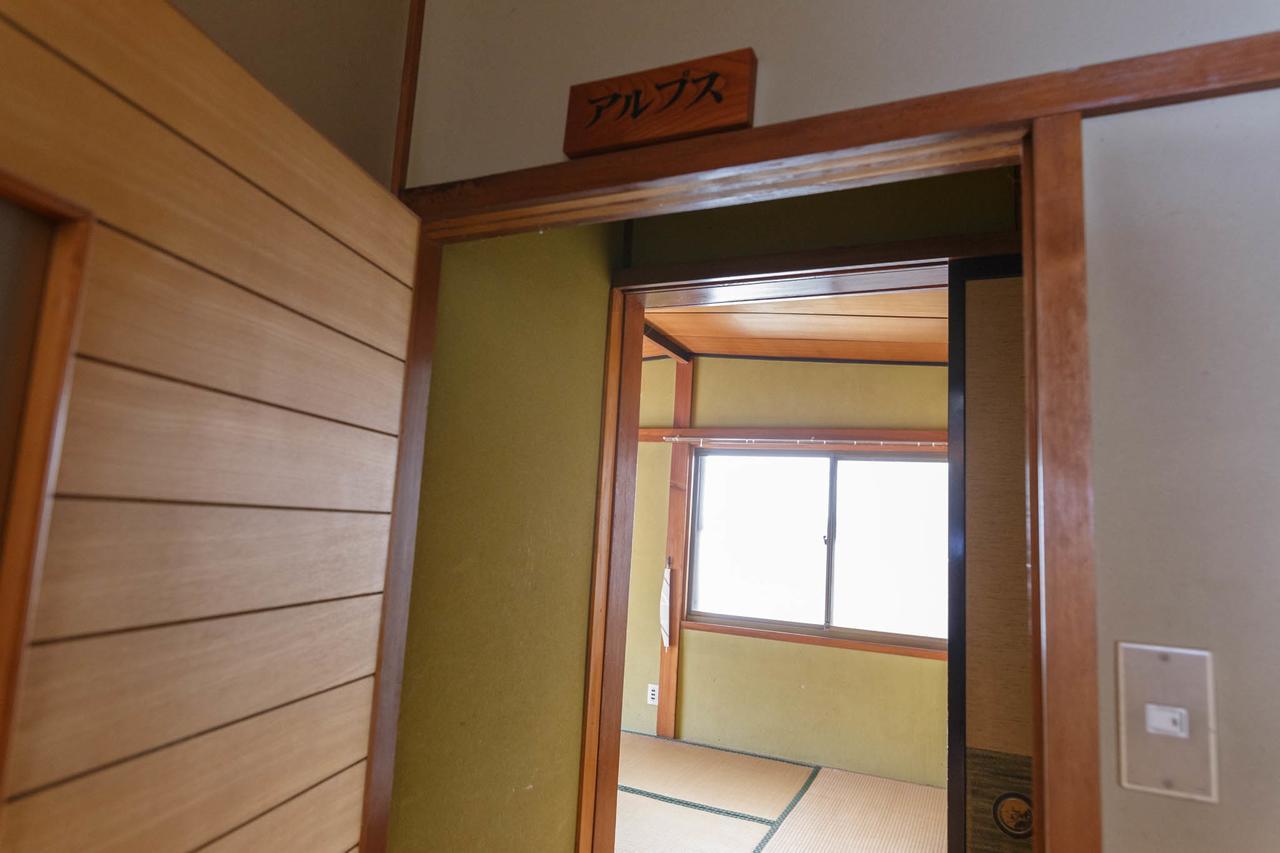 柏屋旅館＜シェアハウス&ゲストハウス＞ Saku Buitenkant foto