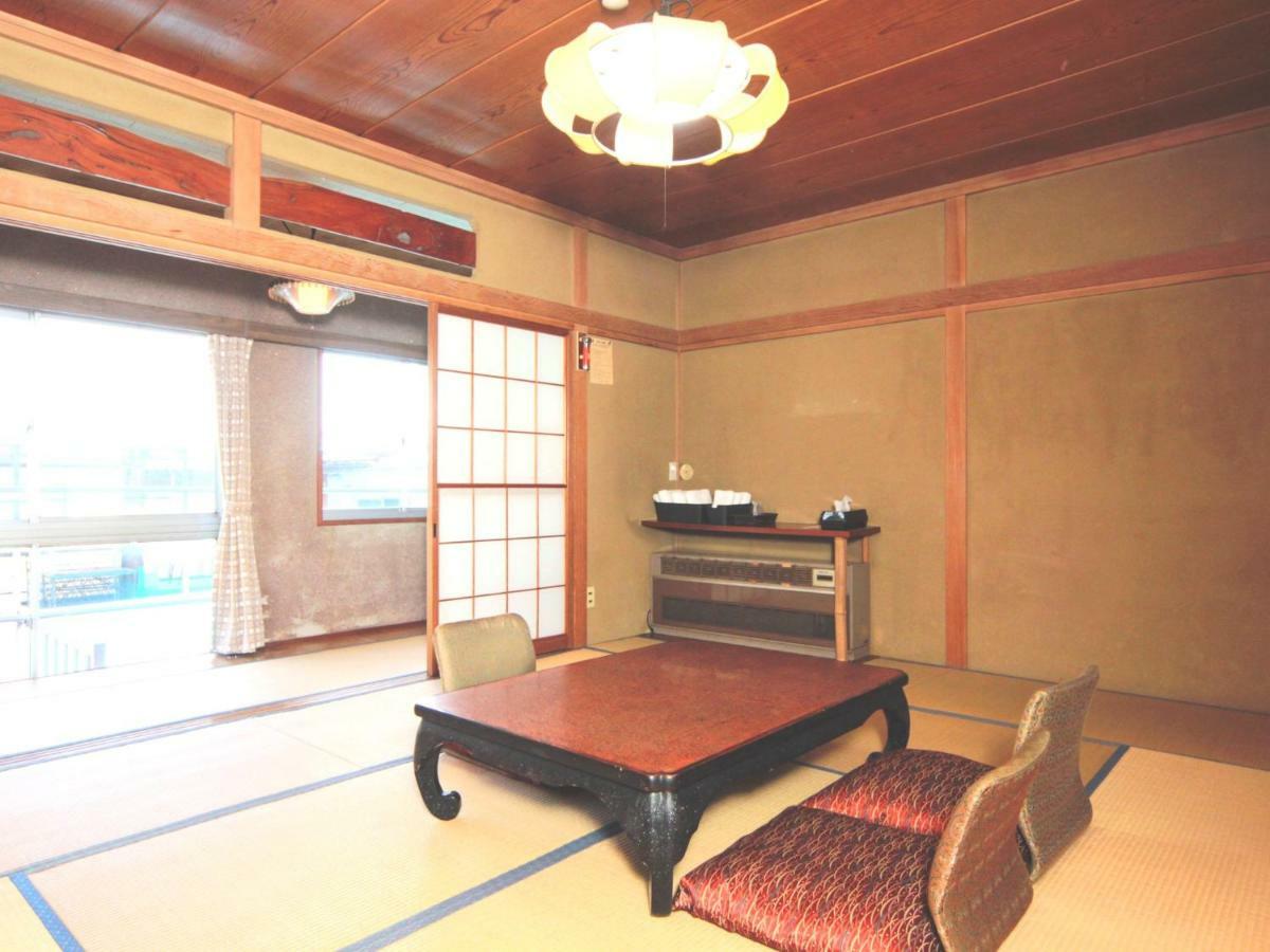 柏屋旅館＜シェアハウス&ゲストハウス＞ Saku Buitenkant foto
